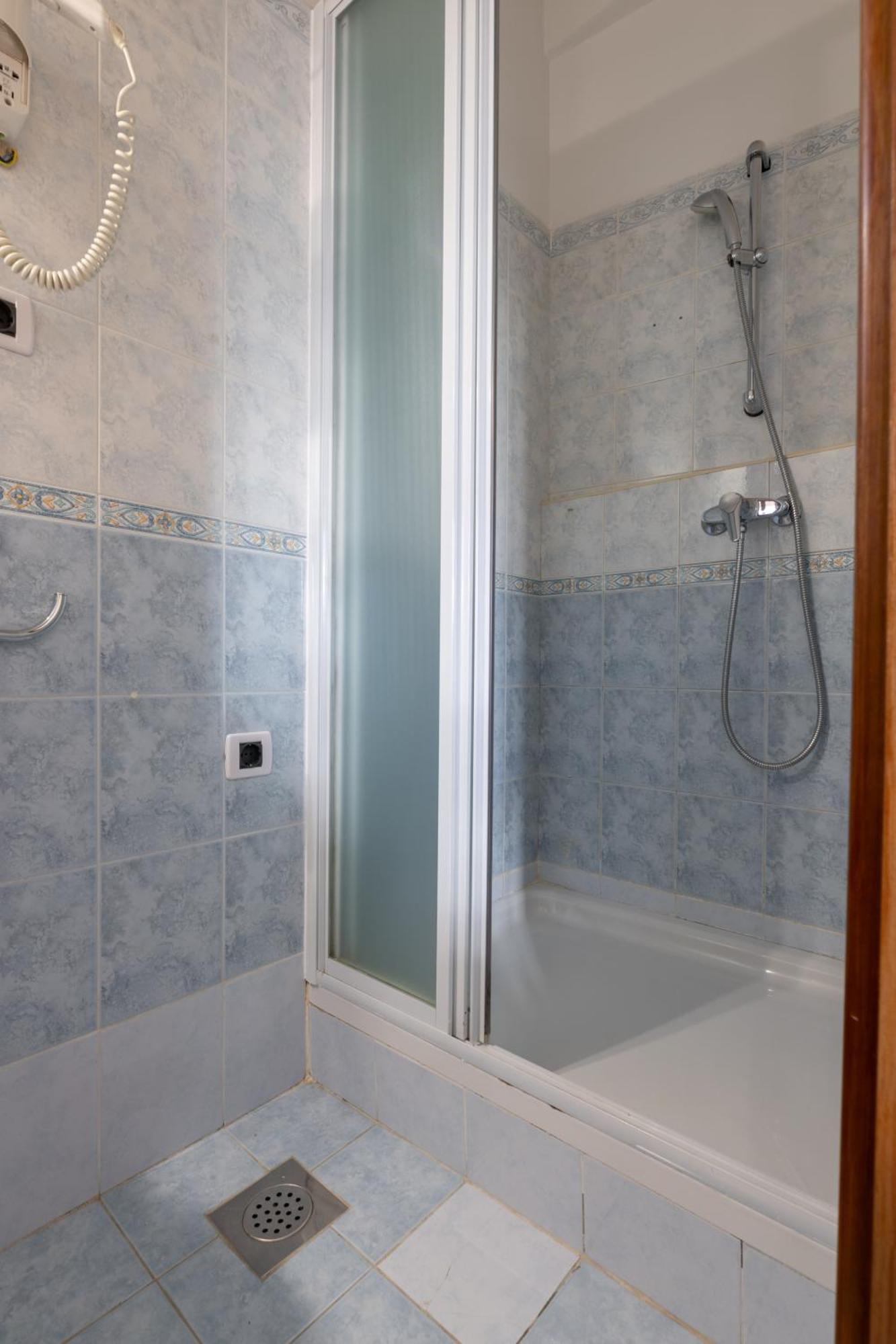 Villa Fontana Trogir Exteriör bild