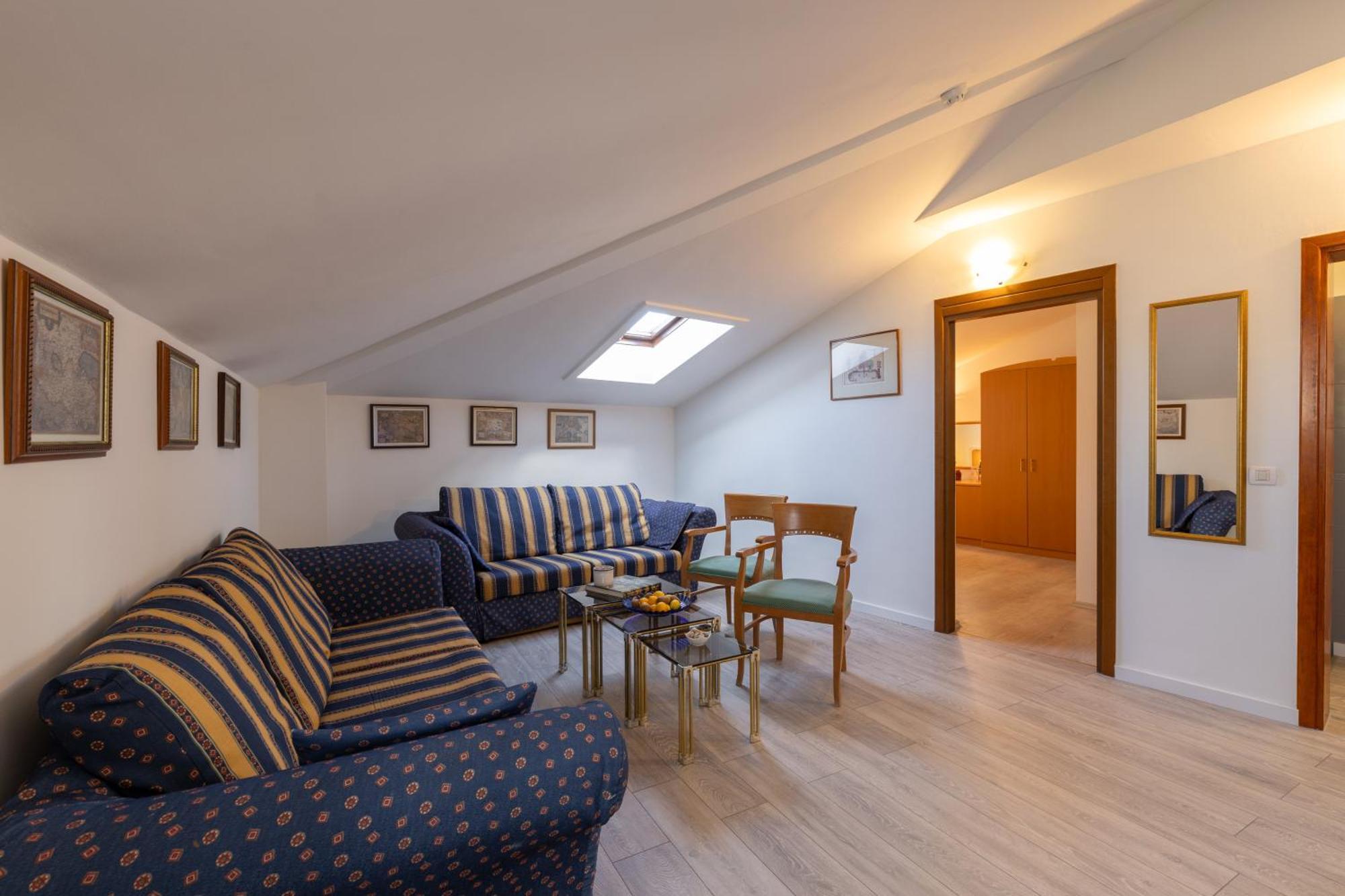 Villa Fontana Trogir Exteriör bild
